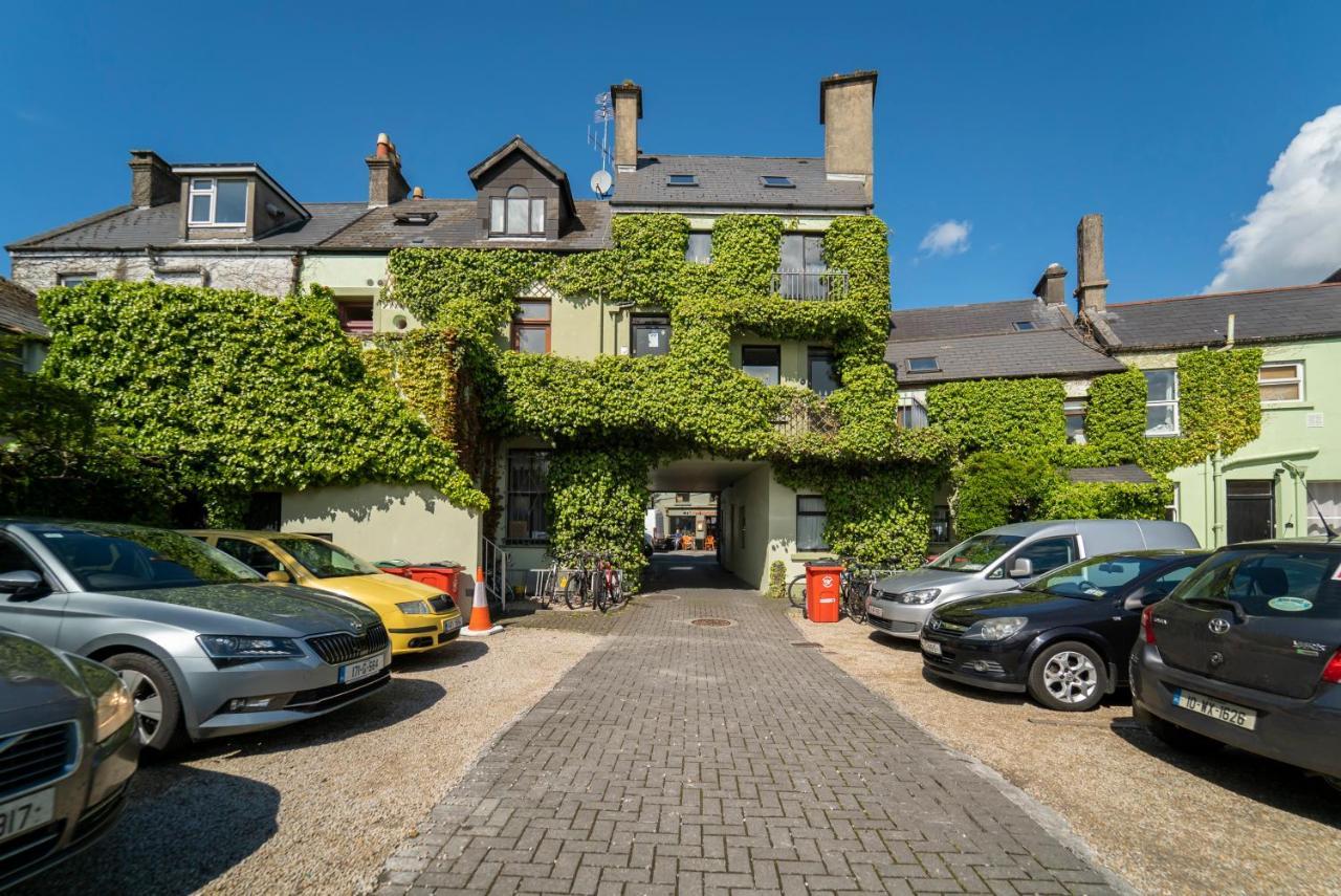 Charming City Centre Guest House 골웨이 외부 사진